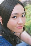 YuiAragaki007.jpg